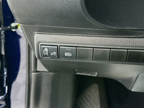 Used 2026 Toyota Corolla LE FWD image 17