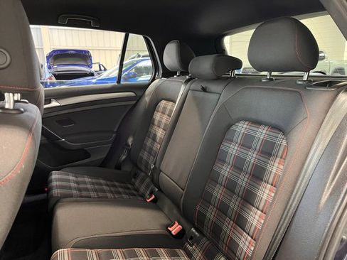Used 2019 Volkswagen GTI SE image 17