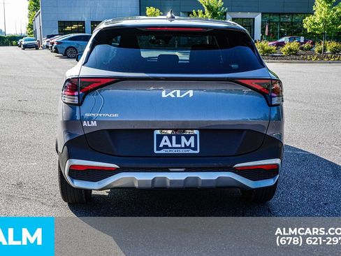 Used 2025 Kia Sportage LX FWD image 11