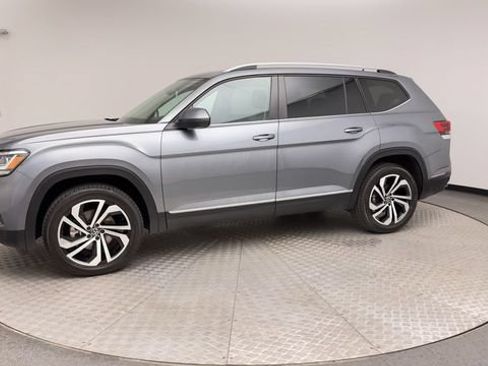 Used 2022 Volkswagen Atlas SEL AWD/4WD image 6