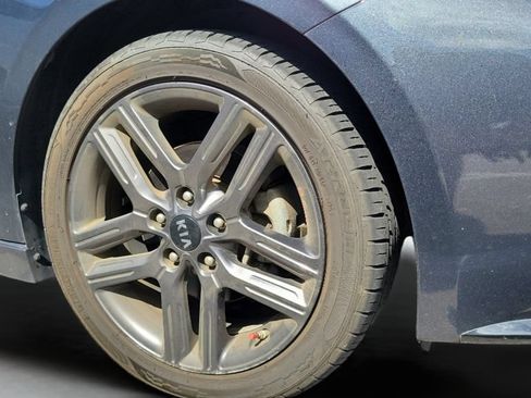 Used 2021 Kia Forte GT-Line w/ GT-Line Premium Package FWD image 9