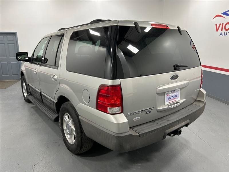 Used 2003 Ford Expedition XLT RWD image 2