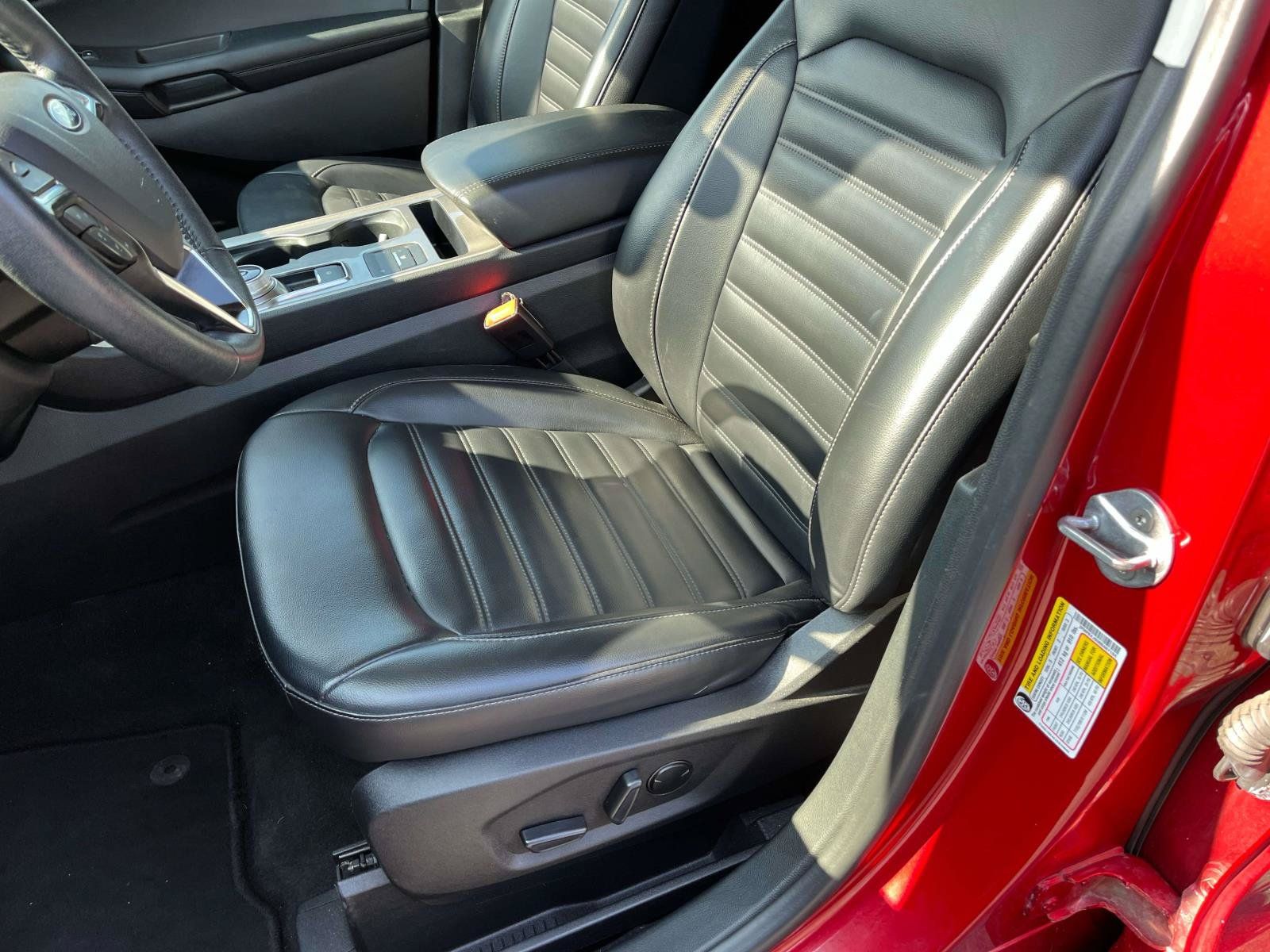 Used 2024 Ford Edge SEL AWD/4WD image 28