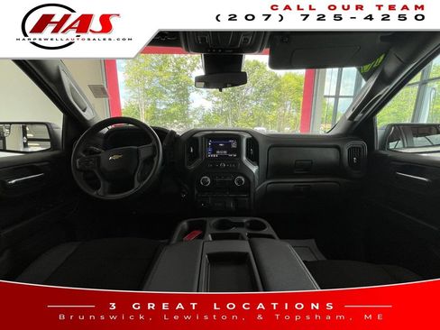 Used 2024 Chevrolet Silverado 1500 Custom w/ LPO, Dark Essentials Package AWD/4WD image 15