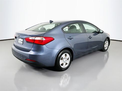 Used 2016 Kia Forte LX image 7