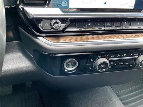 Used 2023 Chevrolet Silverado 1500 LT RWD image 24