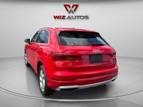 Used 2020 Audi Q3 2.0T Premium w/ Convenience Package AWD/4WD image 3