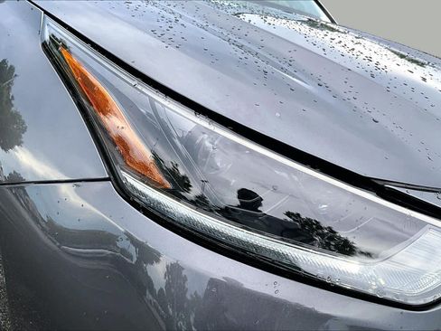 Used 2023 Toyota Highlander XSE FWD image 28