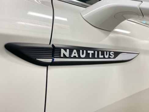 Used 2023 Lincoln Nautilus Reserve w/ Class II Trailer Tow Package image 13