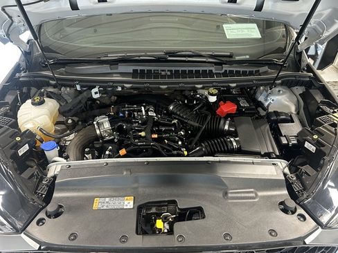 Used 2022 Ford Edge ST image 43