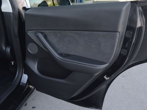 Used 2023 Tesla Model Y Long Range image 29