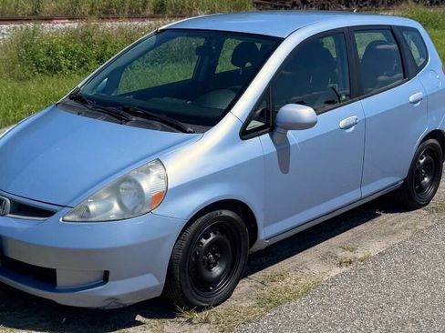 Used 2008 Honda Fit image 3