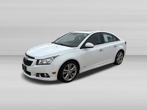 Used 2013 Chevrolet Cruze LTZ w/ Enhanced Safety Package FWD image 7
