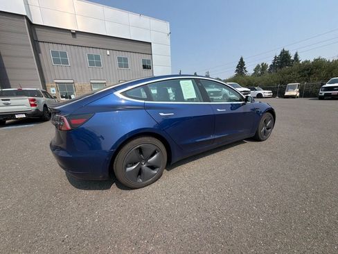 Used 2020 Tesla Model 3 Standard Range Plus RWD image 4