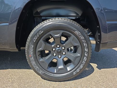 New 2026 RAM 1500 Big Horn AWD/4WD image 33