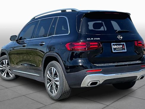 New 2026 Mercedes-Benz GLB 250 image 4