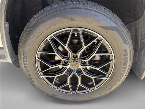 Used 2020 Toyota RAV4 LE w/ All Weather Liner Package AWD/4WD image 19
