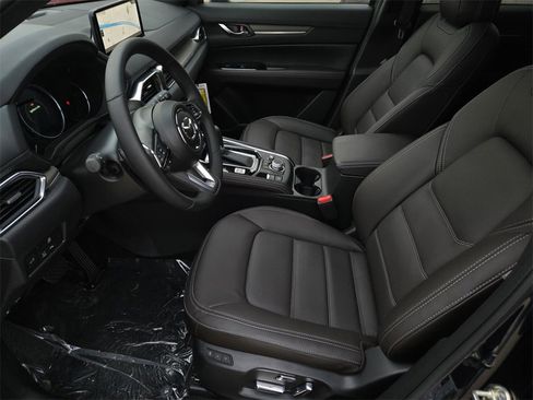 New 2025 MAZDA CX-5 Signature image 16
