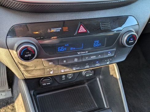 Used 2019 Hyundai Tucson SEL FWD image 24