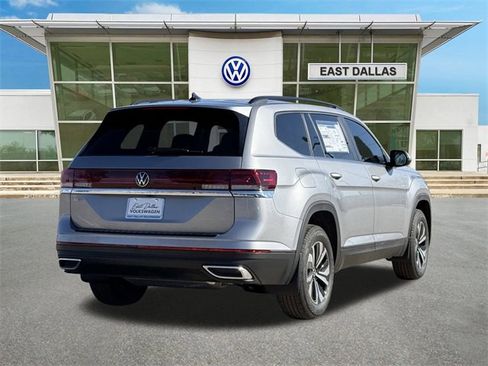 New 2026 Volkswagen Atlas SE image 3