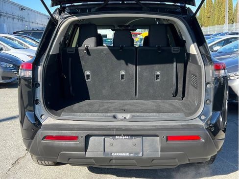 Used 2022 Nissan Pathfinder SV w/ Cargo Package image 5