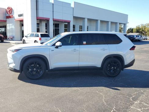 Certified 2025 Toyota Grand Highlander AWD Hybrid image 7