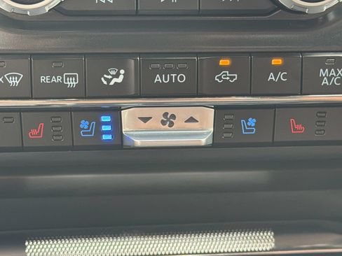 Certified 2025 Ford F150 King Ranch AWD/4WD image 25