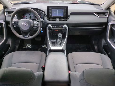 Used 2020 Toyota RAV4 LE FWD image 15