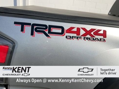 Used 2021 Toyota Tacoma TRD Off-Road w/ Technology Package image 10
