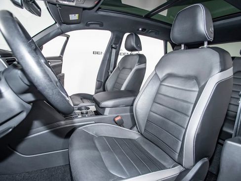 Used 2021 Volkswagen Atlas Cross Sport SEL Premium R-Line AWD/4WD image 13