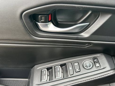 Used 2025 Honda Accord Sport image 11