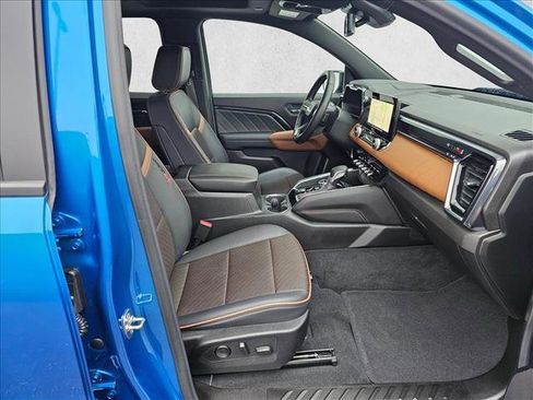 Used 2024 GMC Canyon AT4 w/ AT4 Premium Package image 10