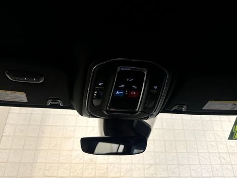 Used 2024 Jeep Wagoneer L Series II w/ Flexible Seating Group AWD/4WD image 33