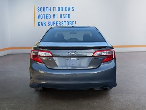 Used 2012 Toyota Camry SE image 5