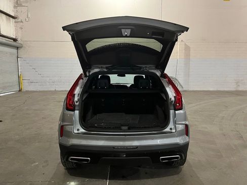 Used 2024 Cadillac XT4 Premium Luxury AWD/4WD image 8