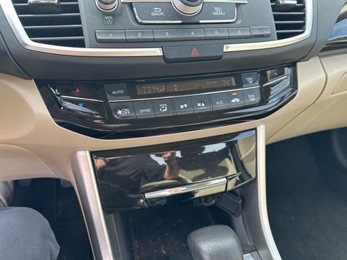 Used 2016 Honda Accord LX image 17