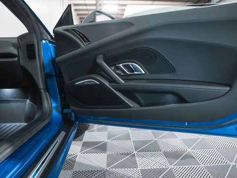 Used 2017 Audi R8 V10 plus image 22