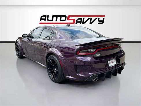 Used 2022 Dodge Charger SRT Hellcat w/ Harman/Kardon Audio Group image 5
