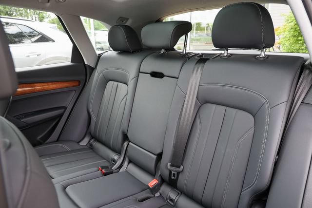 Certified 2023 Audi Q5 2.0T Premium w/ Convenience Package AWD/4WD image 41