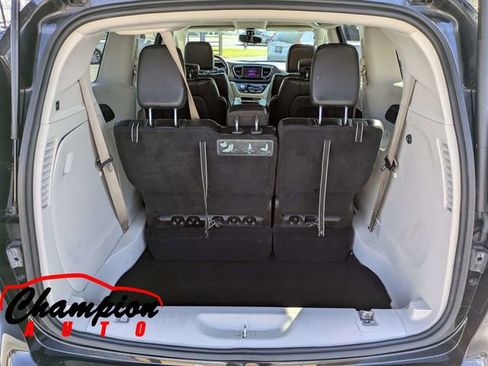 Used 2021 Chrysler Voyager Lxi image 15