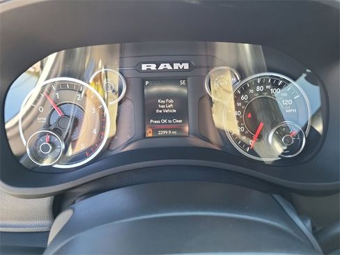 Used 2024 RAM 2500 Tradesman w/ Chrome Appearance Group image 10