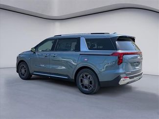 New 2026 Kia Carnival SX FWD video 3