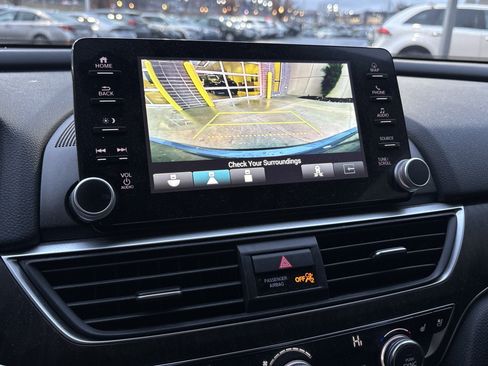 Used 2021 Honda Accord Touring image 24