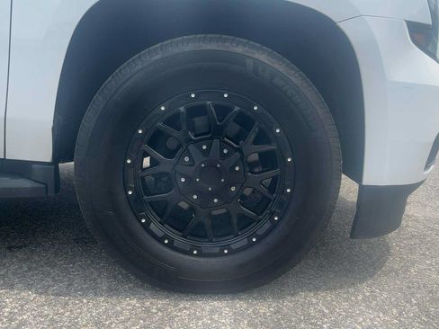 Used 2019 Chevrolet Tahoe LT AWD/4WD image 37