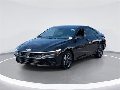 New 2025 Hyundai Elantra SEL