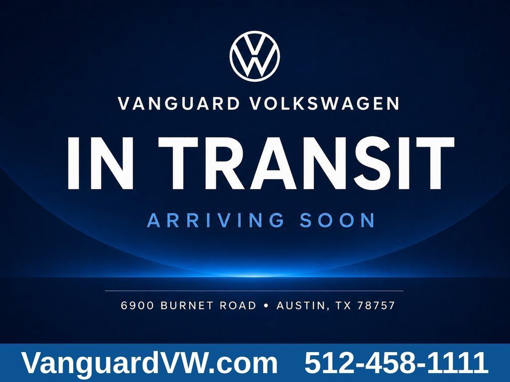 Used 2022 Porsche Macan AWD/4WD image 1