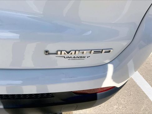 Used 2019 Jeep Compass Limited image 10