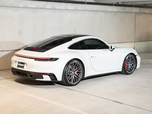 Certified 2022 Porsche 911 Carrera 4S AWD/4WD image 9