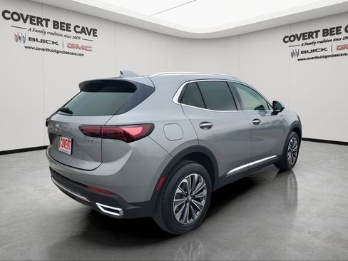 Used 2025 Buick Envision Preferred image 9