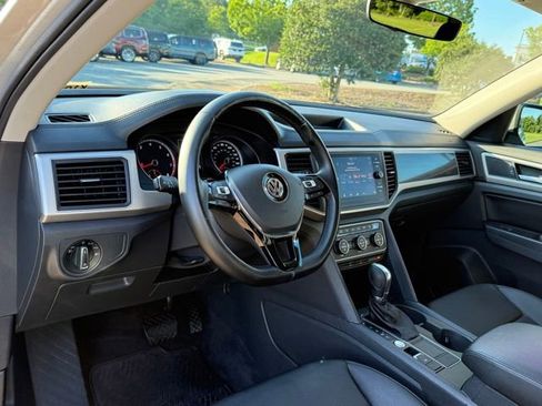 Used 2018 Volkswagen Atlas SE FWD image 18